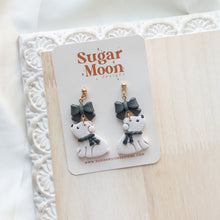 Load image into Gallery viewer, Cozy Polar Bears