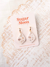 Load image into Gallery viewer, Costal Sand Earrings
