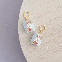 Load image into Gallery viewer, Single Blue Spring Book