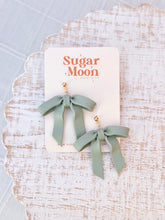 Load image into Gallery viewer, Spring Bows- Large