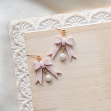 Load image into Gallery viewer, Gingham Pearl Bows