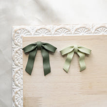 Load image into Gallery viewer, Cherie Bows (Ball Post)