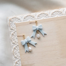 Load image into Gallery viewer, Gingham Pearl Bows