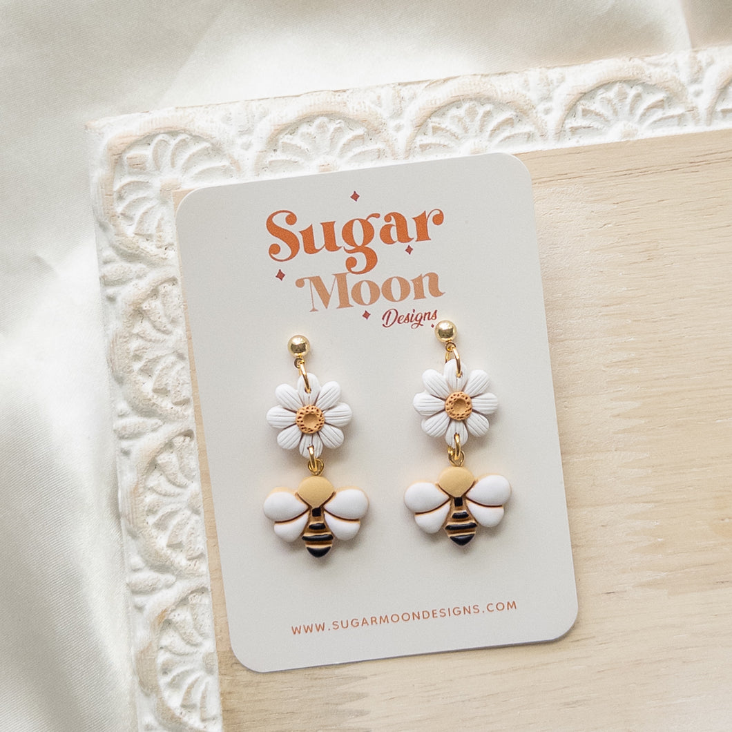 Daisy Bee Dangle