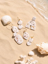 Load image into Gallery viewer, Costal Sand Earrings
