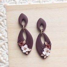 Load image into Gallery viewer, Nia
