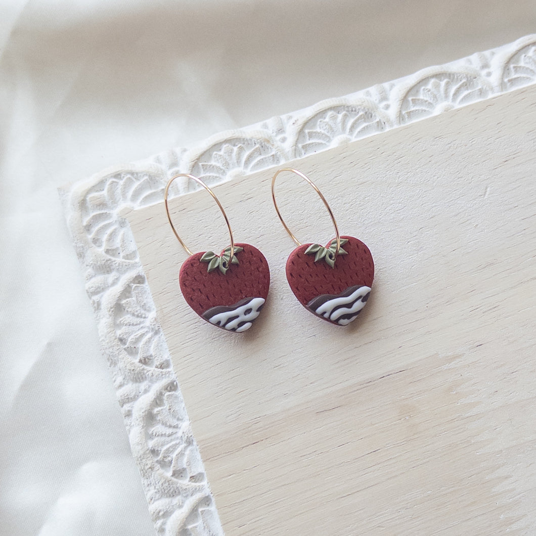Chocolate Strawberry Hearts