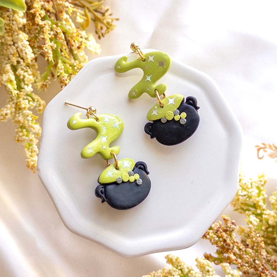 Green Witch Cauldron