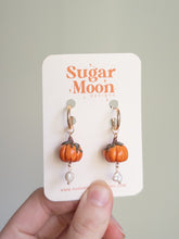 Load image into Gallery viewer, Pumpkin Charms

